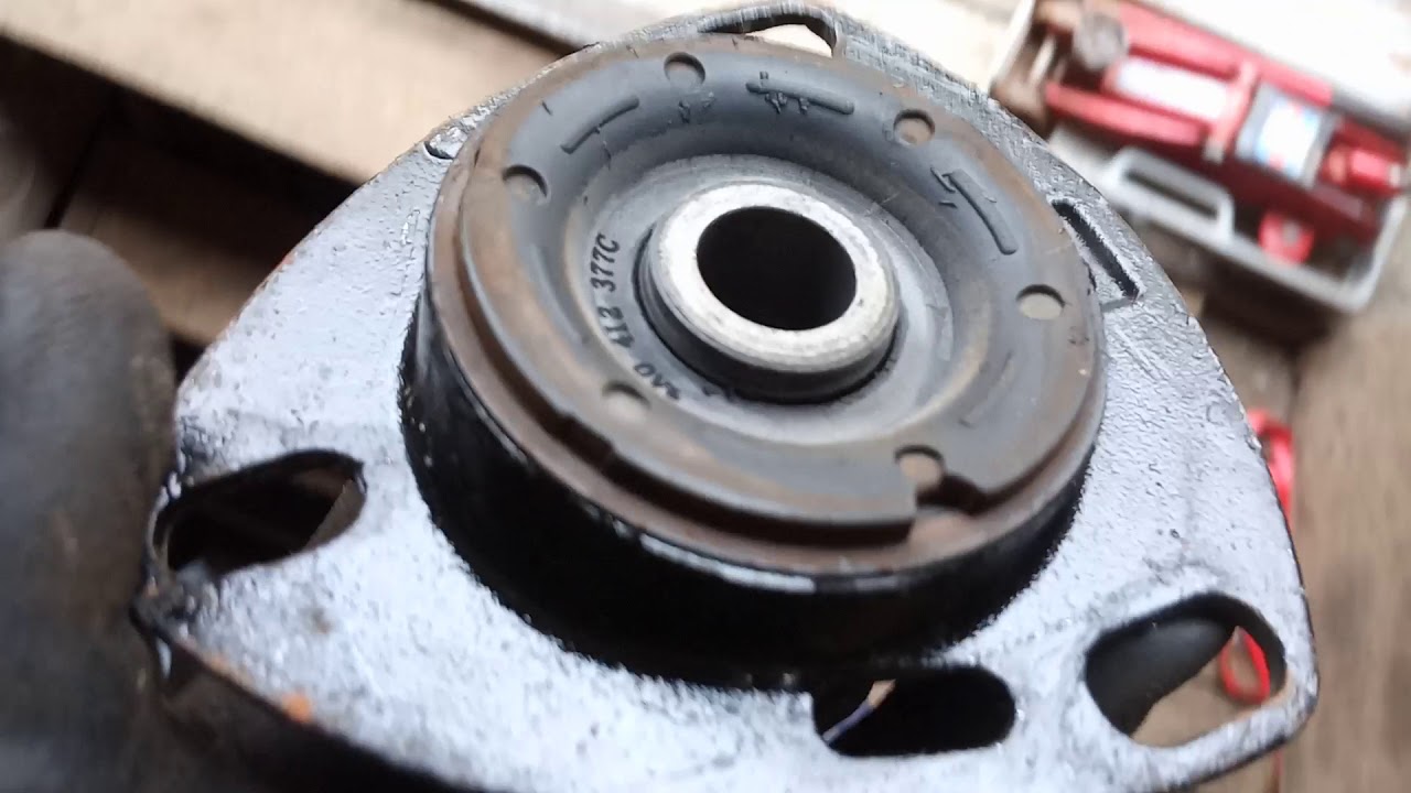 опорный подшипник ауди 100 с4