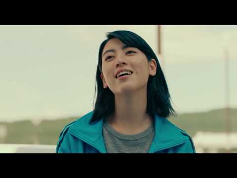 映画『ダンスウィズミー』三吉彩花とムロツヨシ歌唱シーン