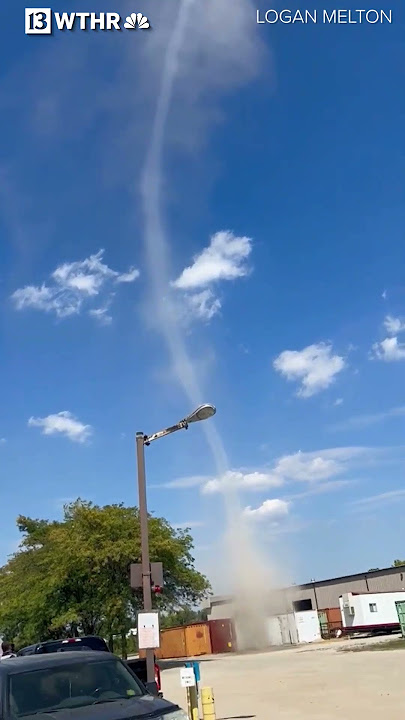 Massive dust devil spotted in Brownsburg #indiana #inwx #weather