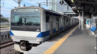 E531系0番台ｶﾂK473編成が水戸線小山行きとして友部駅3番線を発車する動画（2024.4.27）