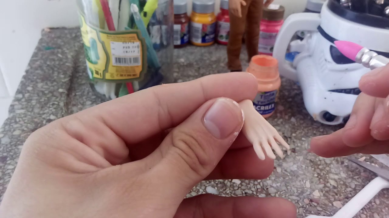 Maozinha realista em Biscuit