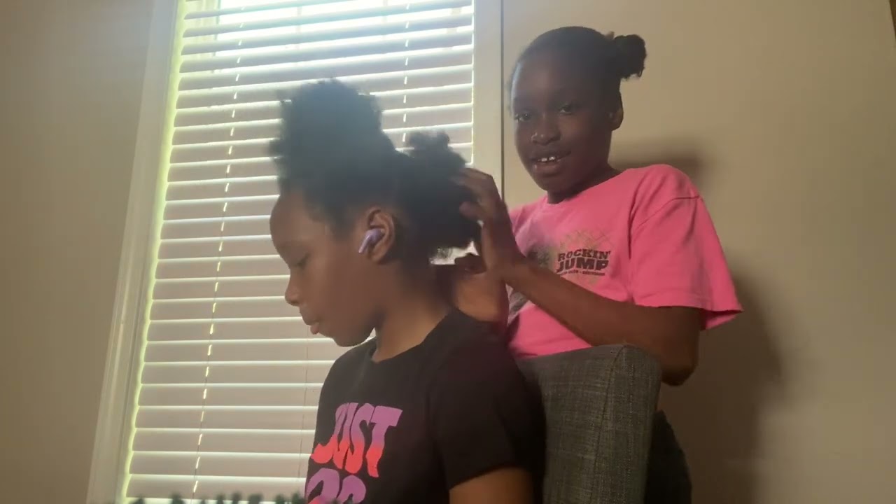 Do my little sister hair with me❤️🤏🏾