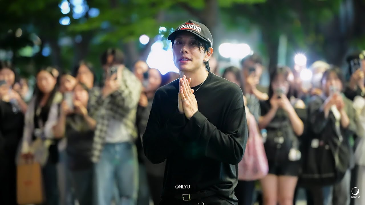 박효신 (PARK HYO SHIN) 팬텀 퇴근길_모자 선물 받았어요_20250603