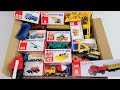 トミカ『建設車両（工事車両）』のミニカーを箱に戻す戻す☆働く車 Return the Tomica "Construction Vehicle" minicar to the box! workcar