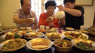 어버이날을 맞아 부모님과 한정식 식당에서 먹방(Korean Table d'hote restaurant on Parents' Day)~!! - Mukbang eating show