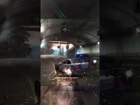 Going Through Roadblock SMOOTHLY Sideswiping Cop Cars NFS MW REMASTERED 