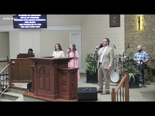 Revelation Song-Pastor Daniel Gissendaner, Sis. Alyssa Harris & Sis. Ashlyn Winters
