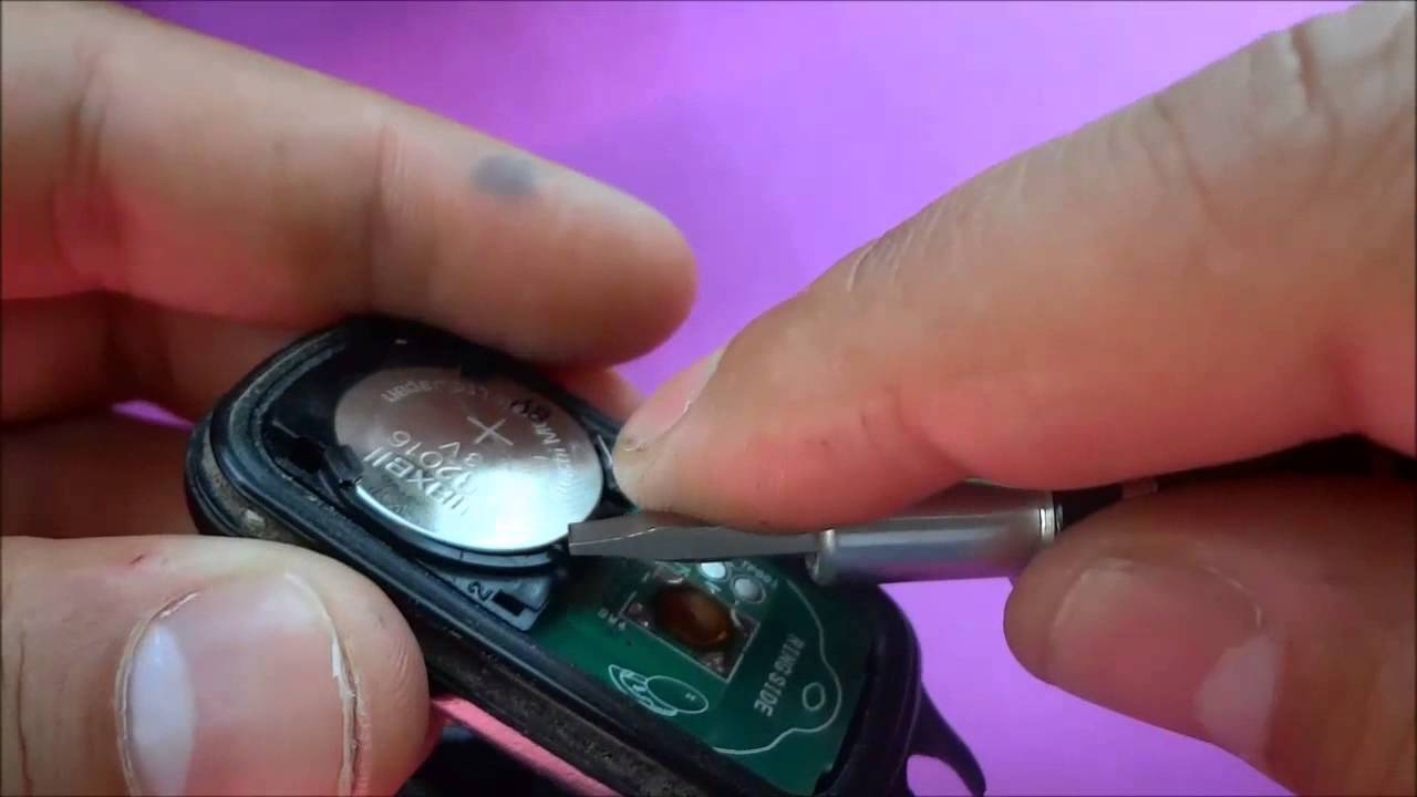 How To Replace A Toyota Corolla Key Fob Battery 2003 2008 Youtube