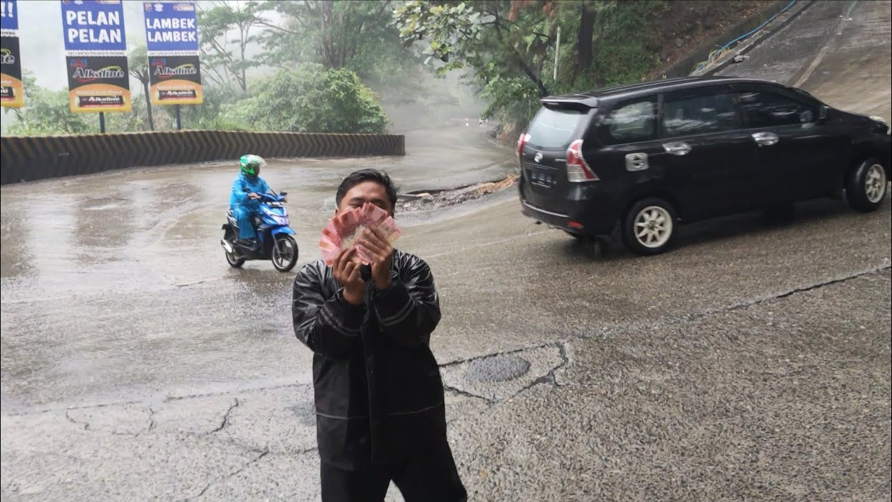 HORE !!! Jaya Pkjr Viral Dapat Saweran 1 Juta Rupiah, Siapa Yang Melintas ?