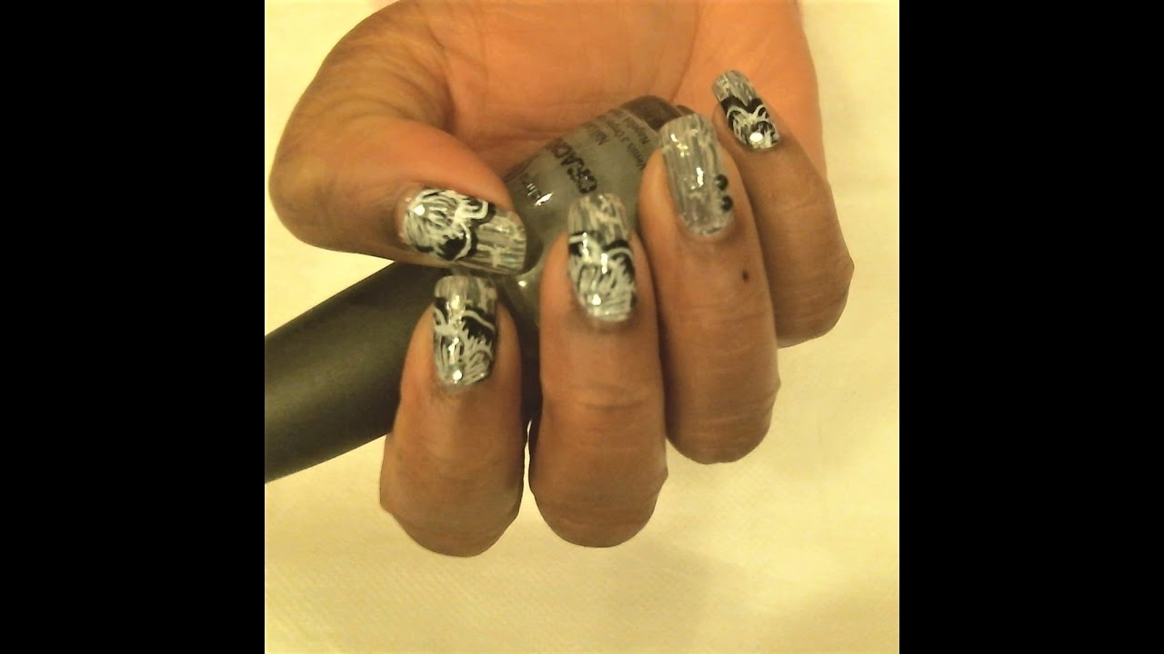 Crackle with double stamping monochrome mani