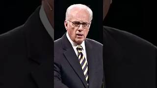 John MacArthur Gives the PERFECT Response!