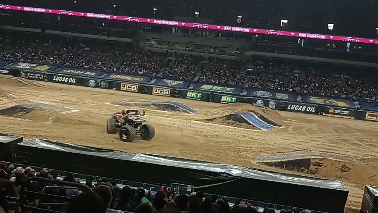 monster jam show 2025