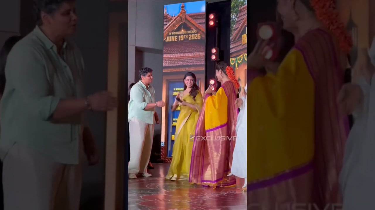 #MaaIntiBangaram ఈవెంట్ లో స్టేజ్ మీద డాన్స్ అదరగొట్టిన సమంత💃 | #Samantha | #Shorts | #YTShorts