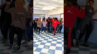 MIONDOKO MASTER _MC GOGO TA TA TA DANCE VIDEO LIVE AT NIBS COLLEGE 🔥SEE HOW THEY KILLED IT