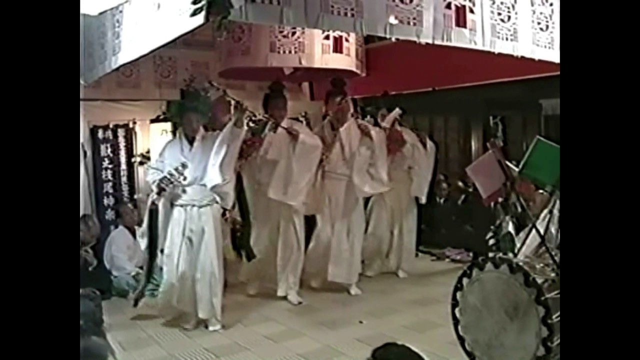 国指定 重要無形民俗文化財  椎葉神楽 嶽之枝尾（たけのえだおかぐら）