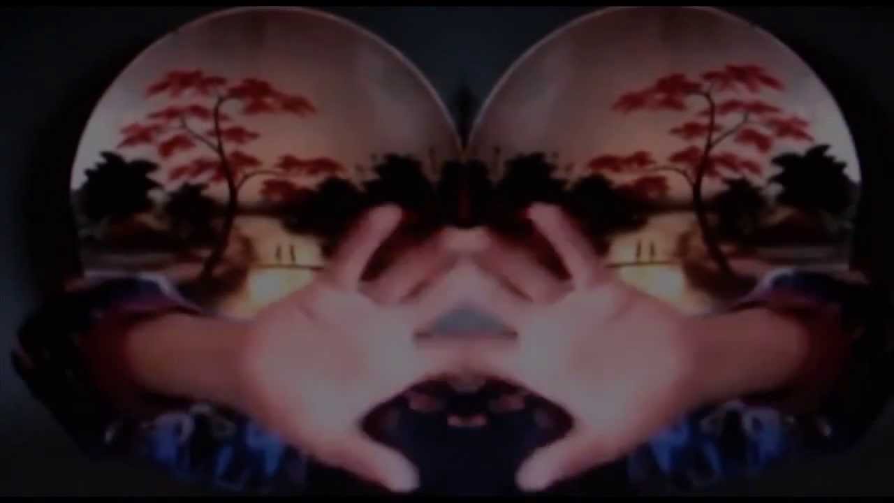 Royko Passage - Queens and Queers