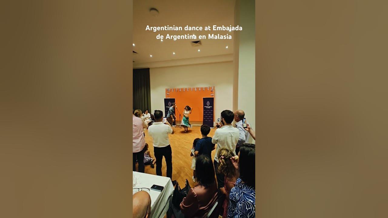 Argentinian dance for Dia de la Revolución Argentina #argentina #malaysia #embajada Argentinian dance for Dia de la Revolución Argentina #argentina #malaysia #embajada