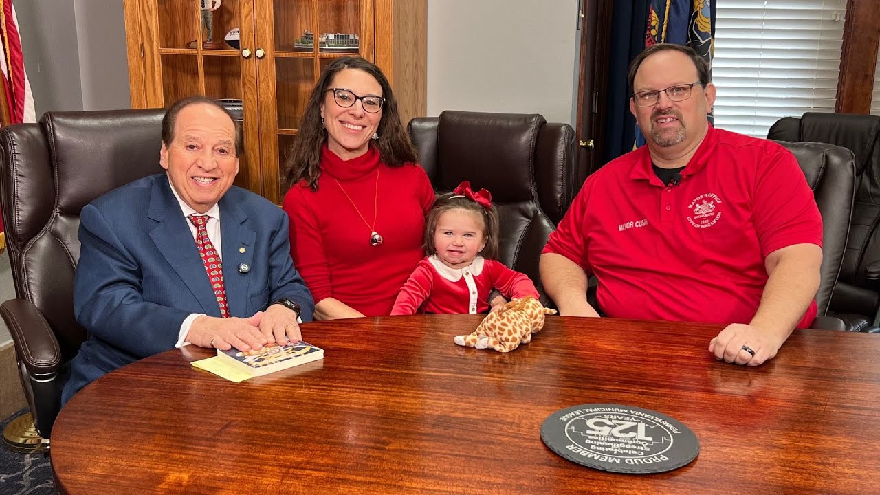 Шоу Сэма Лесанте - мэр Хэзлтона Джефф Кьюсат и его семья