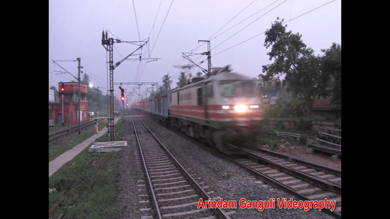 Speedy WAP 5 with "2nd fastest Rajdhani": Howrah Rajdhani at over 120kmph