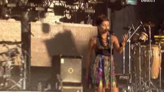 Nelly Furtado - Say It Right - Ao Vivo em Paris