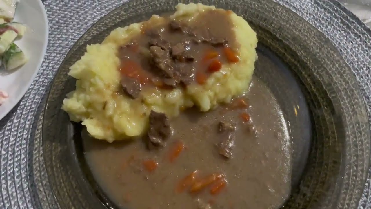 Cooking Without a Kitchen: Raising a Child in an Unfinished House in Russia