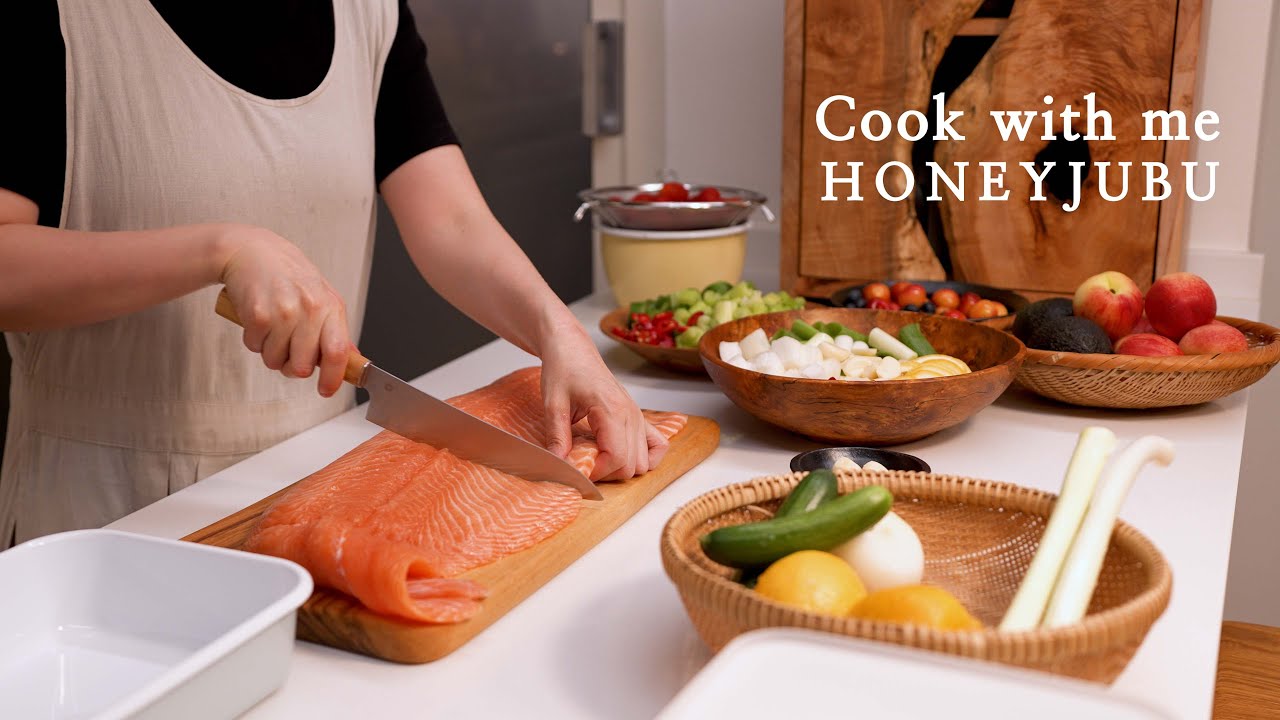 Соевый соус с лососем, фруктовый сок, томатный сок | Ежедневная рутина, полная искренности