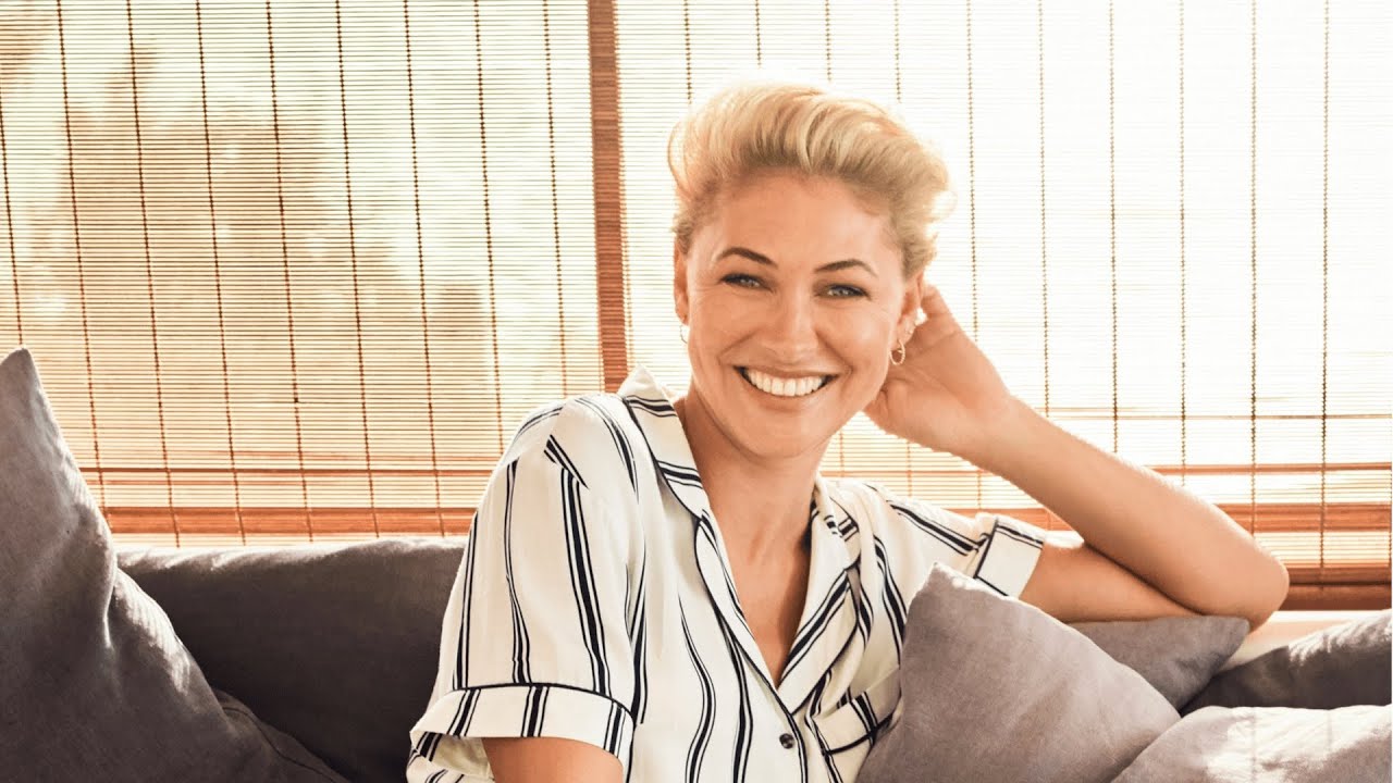 Emma Willis Feet - British television presenter and former model