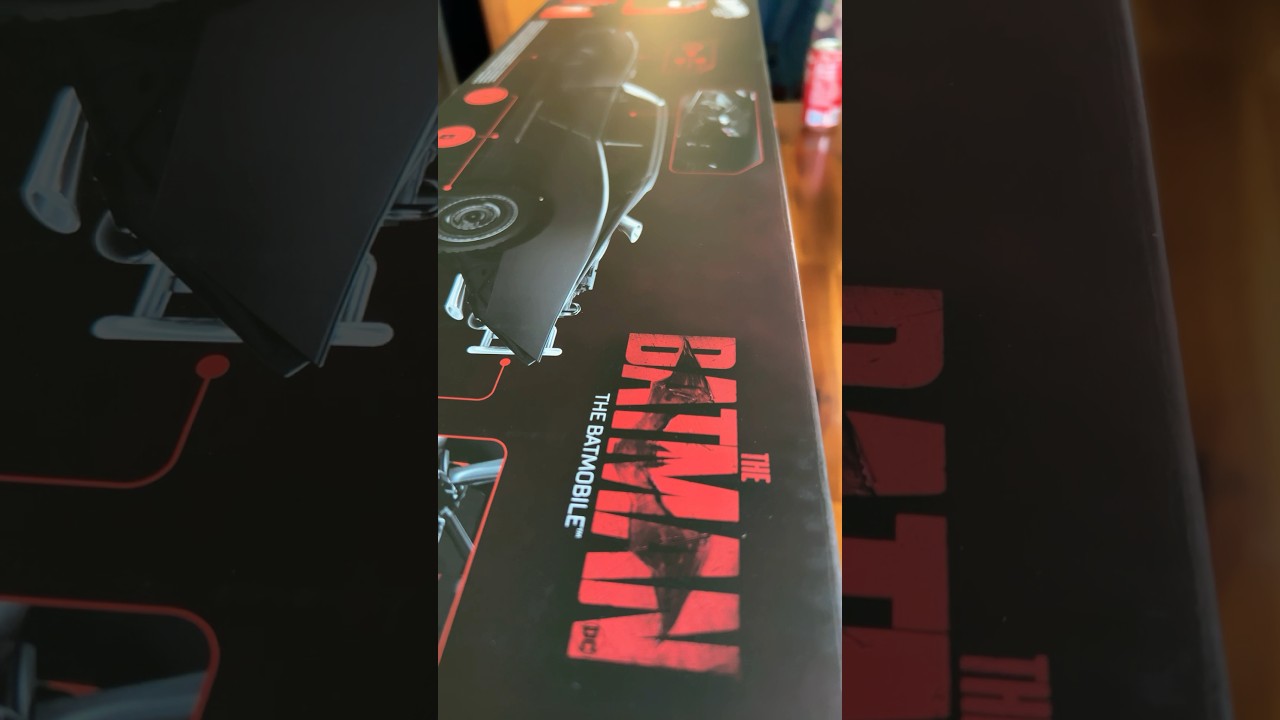 The Batman Batmobile RC by Hotwheels 