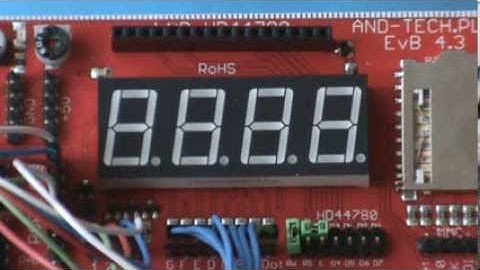 Wyświetlacz 7-segmentowy