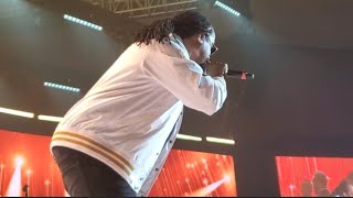 Navio Performs #BADMAN From Kamwokya With #Bobi Wine Live On Stage.#Audience Went Crazy At Serena.