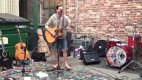 Chris Twomey (2Me)