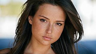 Celebrity Remember Lily Adams From AT&T? This Is Her Now Wealth