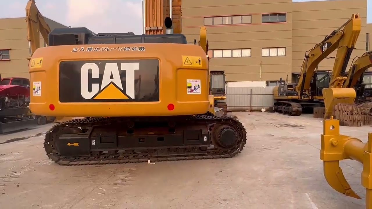 uesd digger CAT330D Whatsapp:+86 1556962995