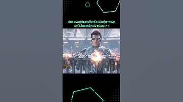 Ông già điều khiển tất cả điện thoại chỉ bằng một cái búng tay