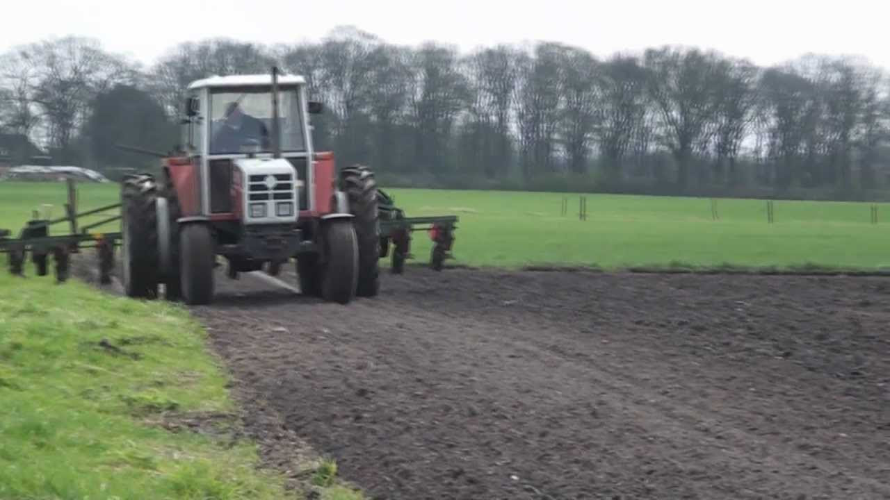 New Steyr 8080 Turbo aan het suikerbietenzaaien Trekkerweb