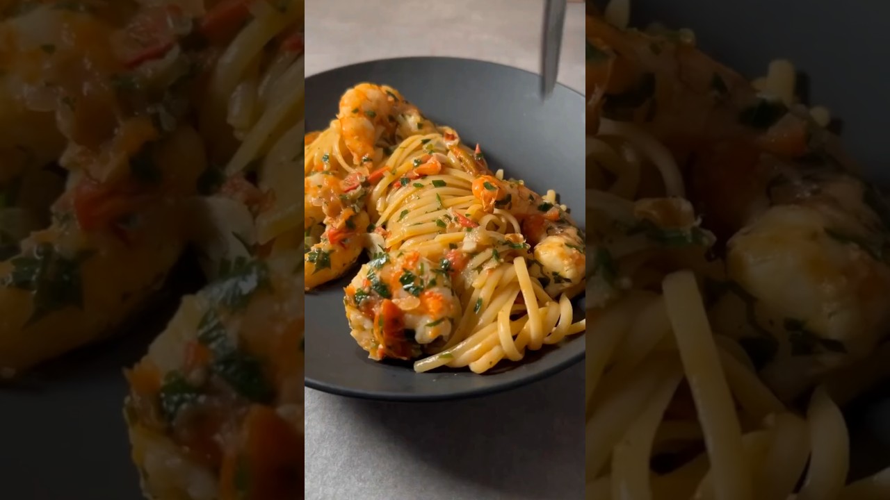 Linguini | pasta | with | prawn 🍤 
