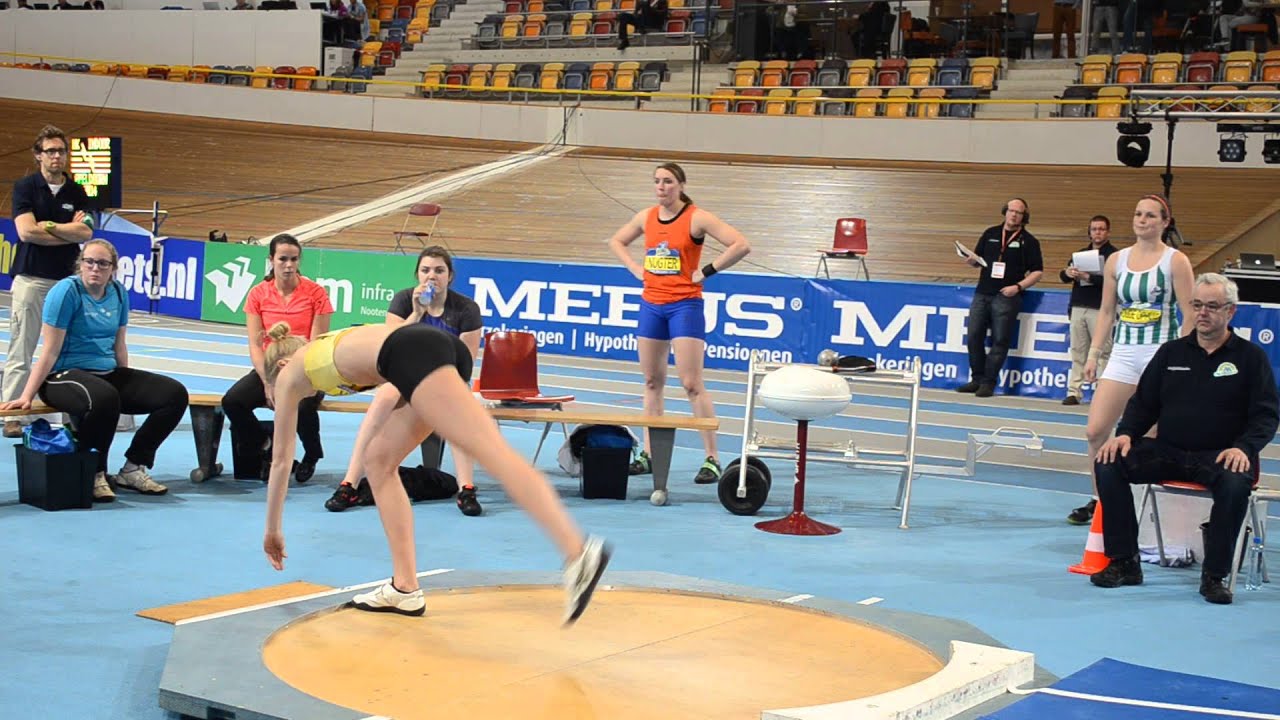 Anouk Vetter 2e poging 14.17m