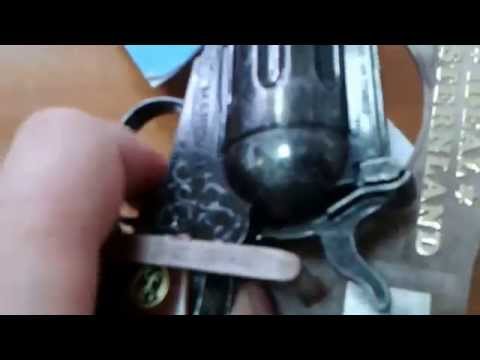 Игрушечный ковбойский револьвер на бумажных пистонах Marshal antique Schrodel 4060109