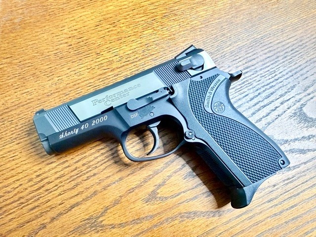 From the Safe: S&W Shorty 40 2000 Performance Center - YouTube
