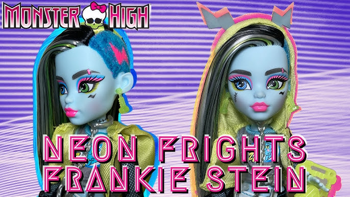 Monster High 12.75'' Skulltimate Secrets Neon Frights Ghoulia Yelps Fashion  Doll