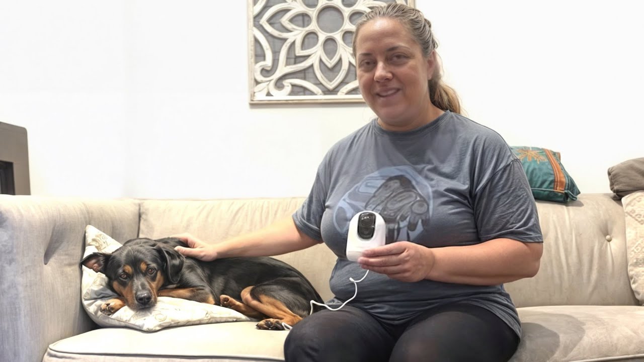 Unboxing & Review 2K Indoor Security Camera with 2 Way Motion Tracking ...