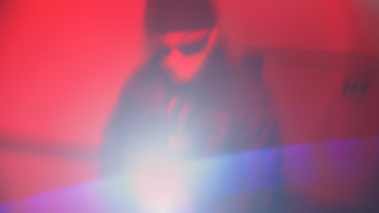 UPSIDEDOWN - MALABROMV (OFFICIAL MUSIC VIDEO)