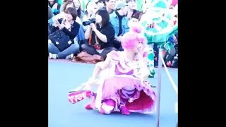 転んでもかわいいダンサー ディズニーダンサーさん ハロウィンポップンライブ Youtube