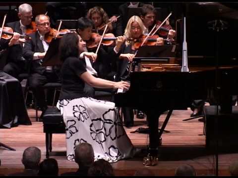 Marietta Petkova plays Chopin Piano Concerto 2 with NNO/Tabachnik