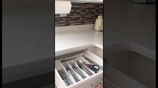 My kitchen drawers finally got their life together #organization #kitchen #asmr