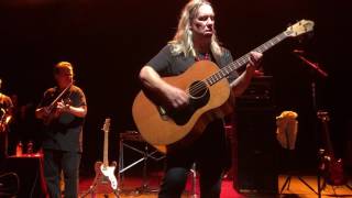 View Violent Femmes Live Performance of 'Jesus Walking on the Water' in Brisbane