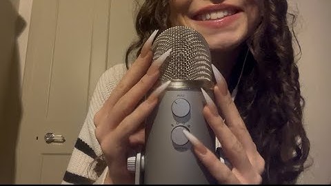 My twenty first ASMR video | mic scratching + close clicky whispering