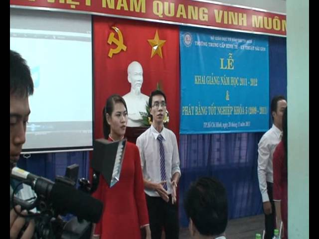 Trường TC Kinh Tế Kỹ Thuật Sài Gòn tổ chức hội văn nghệ.flv