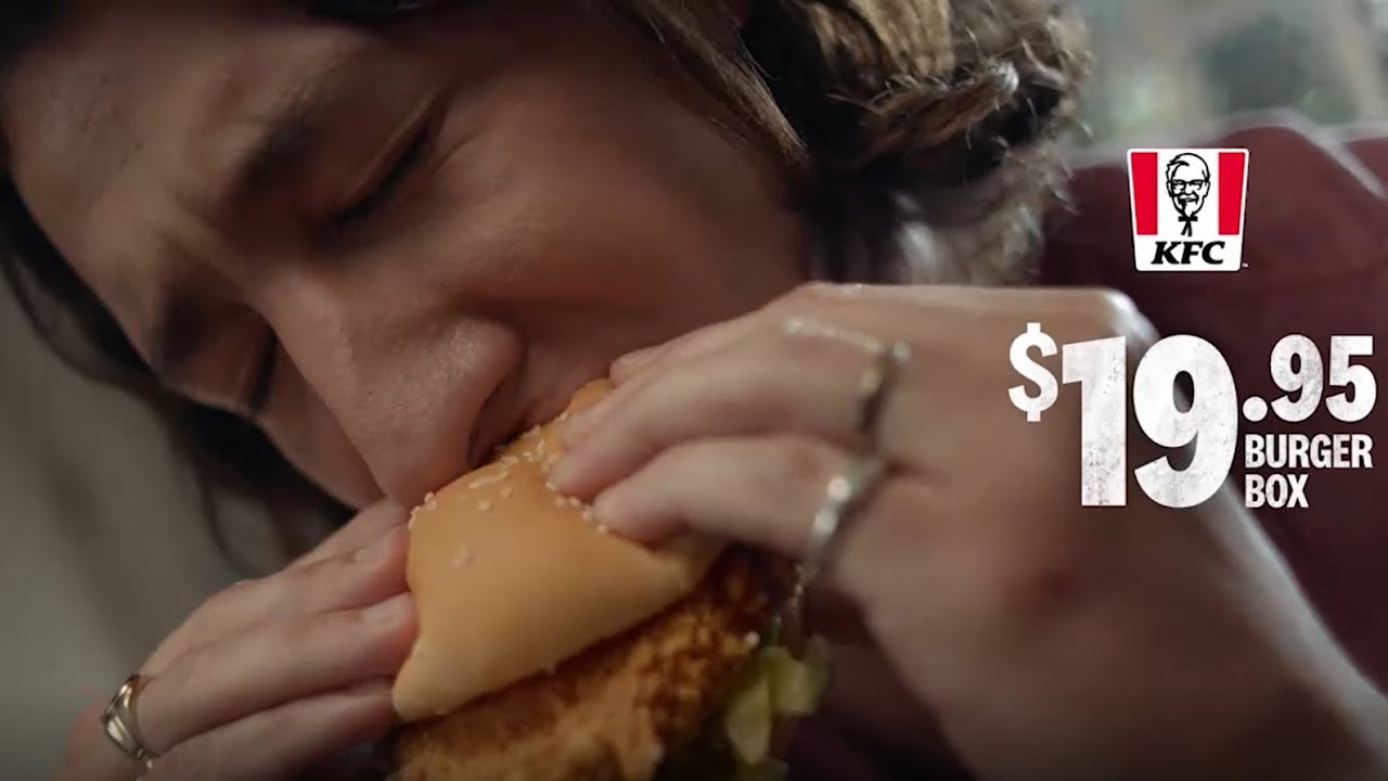 KFC Burger Box using Icona Pop "I Love It" via Music Mill adlı videoyu YouTube'da izle KFC Burger Box using Icona Pop "I Love It" via Music Mill adlı videoyu YouTube'da izle