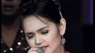 Koleksi Juara Lagu Siti Nurhaliza - Bicara Manis Menghiris Kalbu [AJL 17 (2002) - Akhir]